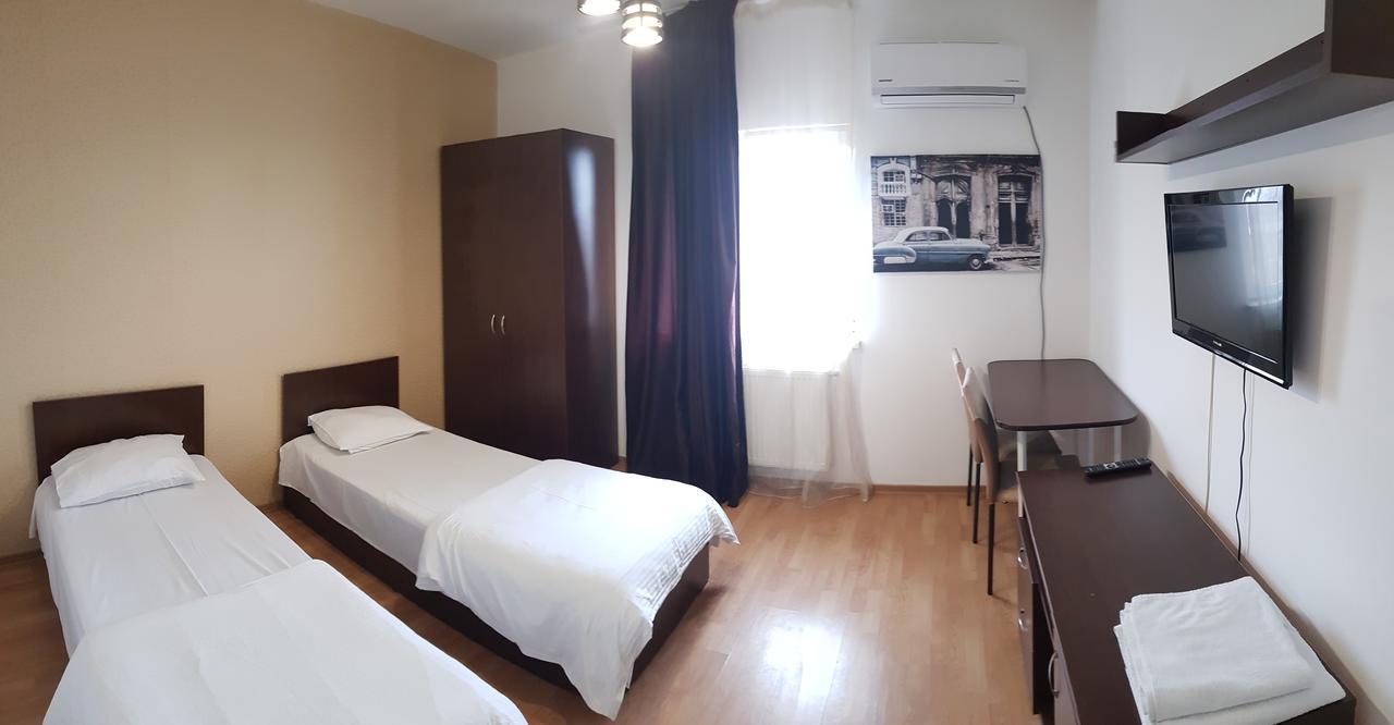 Mbi Buget Apartment Крайова Екстериор снимка