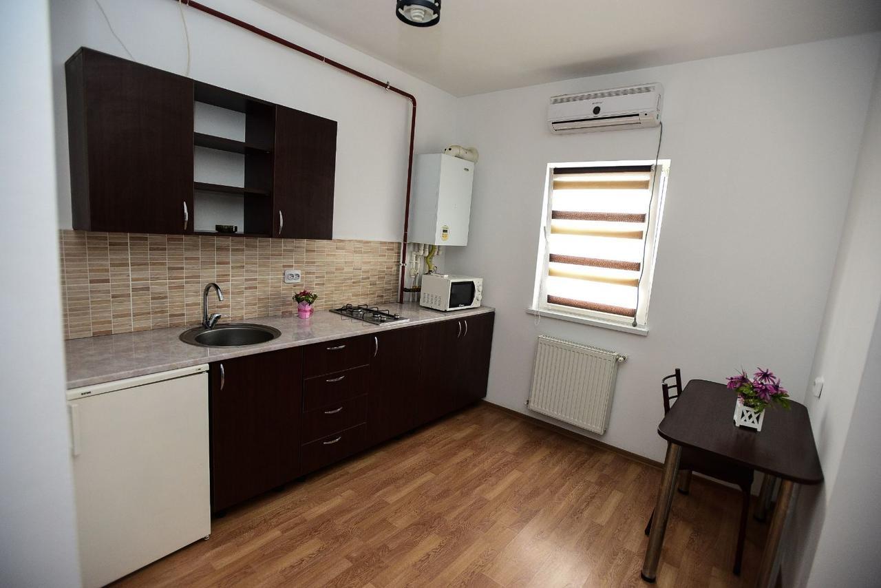 Mbi Buget Apartment Крайова Екстериор снимка